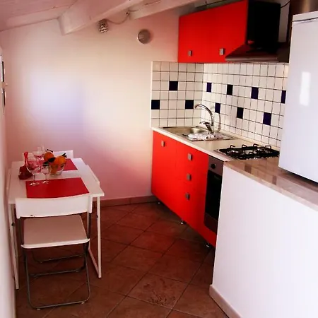 Modern Located On Central Location In The Old Town Appartement *
